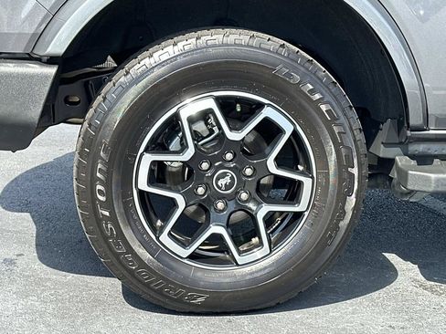 Used 2024 Ford Bronco Outer Banks AWD/4WD image 9