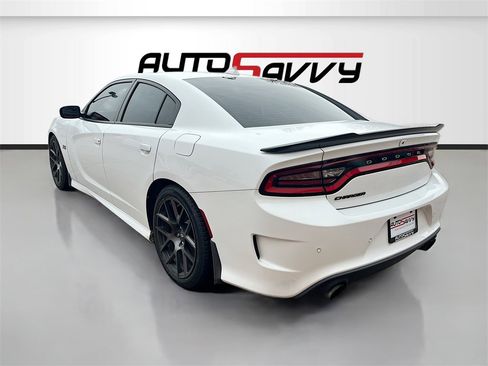 Used 2017 Dodge Charger R/T Scat Pack w/ Technology Group image 5