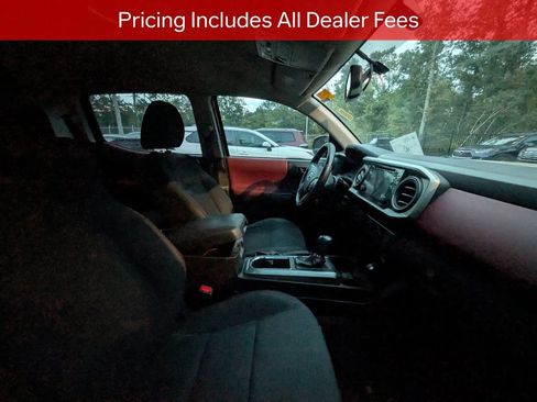Used 2016 Toyota Tacoma SR5 w/ SR5 Appearance Package (DN) RWD image 10