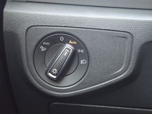 Used 2022 Volkswagen Atlas SE image 22