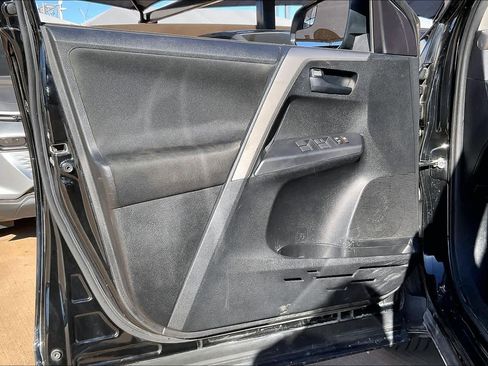 Used 2017 Toyota RAV4 LE image 20