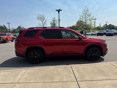 New 2026 Honda Pilot Black Edition image 5