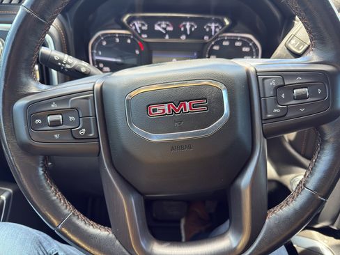 Used 2022 GMC Sierra 2500 AT4 AWD/4WD image 16