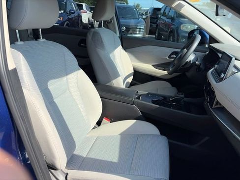 Used 2021 Nissan Rogue SV FWD image 13