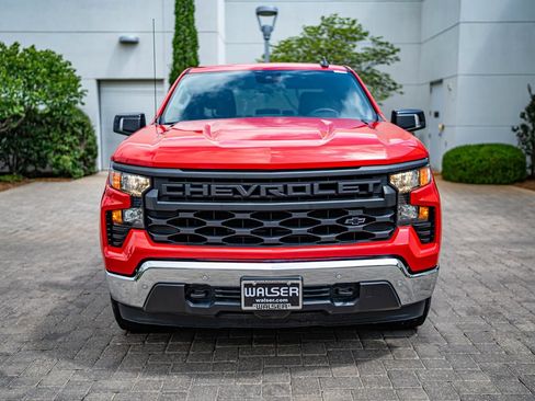 Used 2025 Chevrolet Silverado 1500 W/T w/ WT Value Package RWD image 2