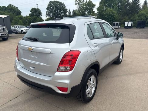 Used 2017 Chevrolet Trax LS AWD/4WD image 3