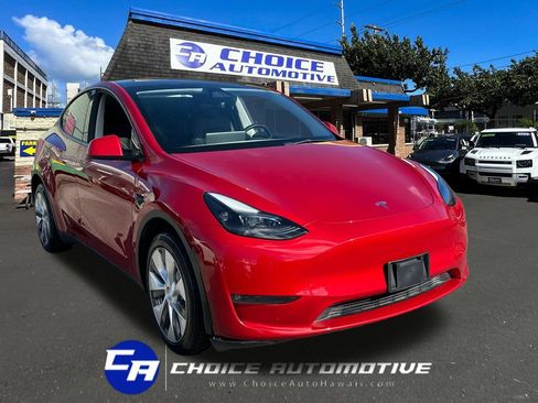Used 2023 Tesla Model Y AWD image 9