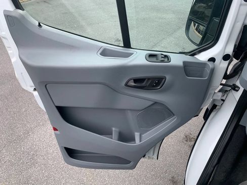 Used 2018 Ford Transit 350 XL RWD image 8