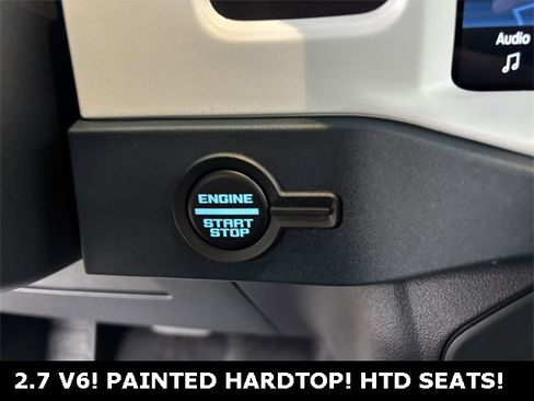 New 2025 Ford Bronco Heritage Edition image 9