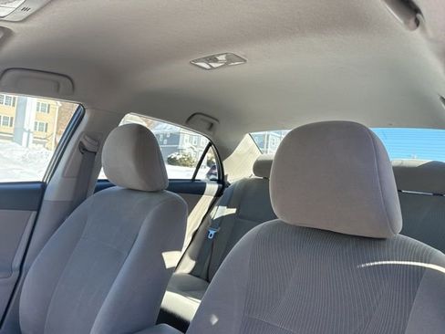 Used 2013 Toyota Corolla LE image 22