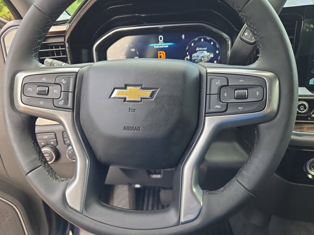 Used 2023 Chevrolet Silverado 1500 LT AWD/4WD image 15