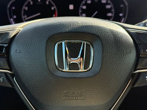 Used 2018 Honda Accord Sport image 18