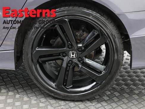 Used 2018 Honda Accord Sport image 31