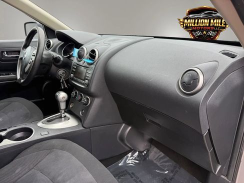 Used 2012 Nissan Rogue S w/ Special Edition Pkg AWD/4WD image 19