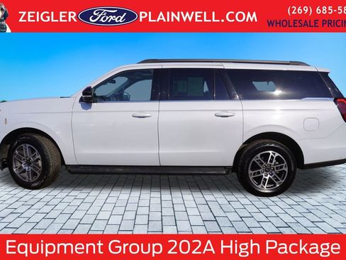 Used 2025 Ford Expedition Max Active image 2