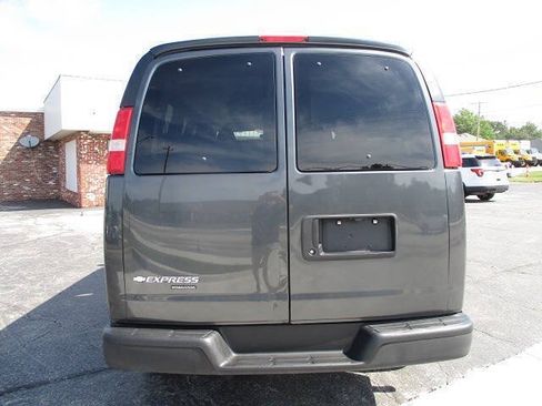 Used 2016 Chevrolet Express 2500 LS RWD image 30