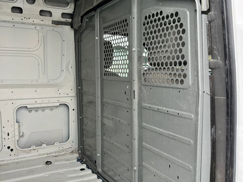 Used 2018 Nissan NV 2500 SV w/ Navigation Package image 15