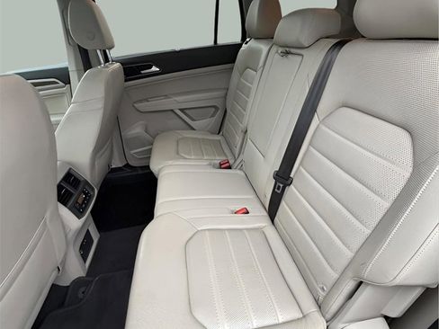 Used 2019 Volkswagen Atlas SEL Premium image 14