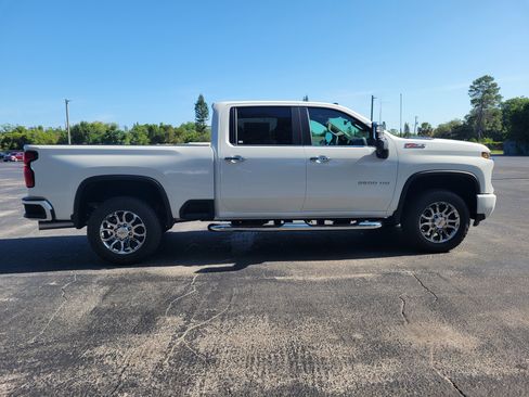 New 2026 Chevrolet Silverado 2500 LT w/ Z71 Chrome Sport Edition AWD/4WD image 4