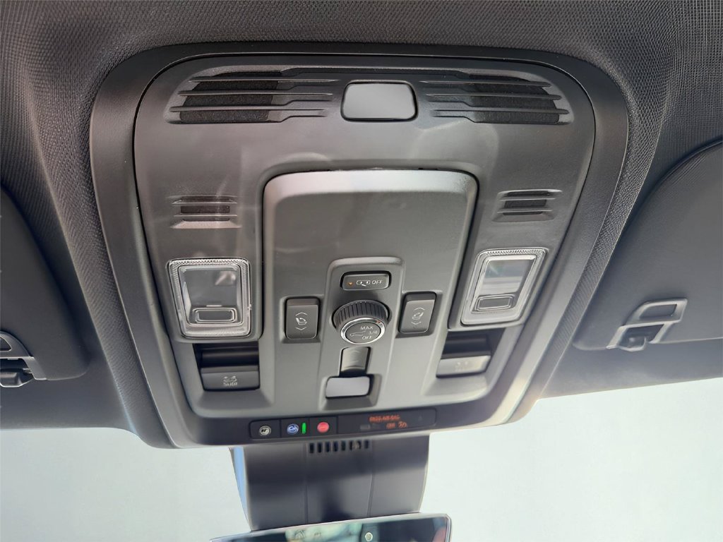 New 2025 Chevrolet Tahoe Premier AWD/4WD image 37