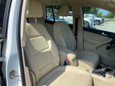 Used 2016 Volkswagen Tiguan S FWD image 30