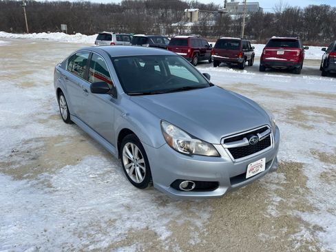 Used 2014 Subaru Legacy 2.5i image 5