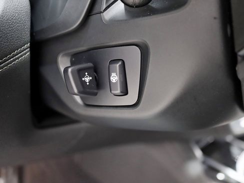 Used 2019 BMW 750i xDrive w/ M Sport Package image 16