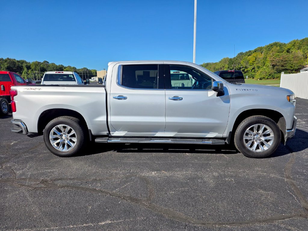 Used 2022 Chevrolet Silverado 1500 LTZ w/ LTZ Premium Package AWD/4WD image 10