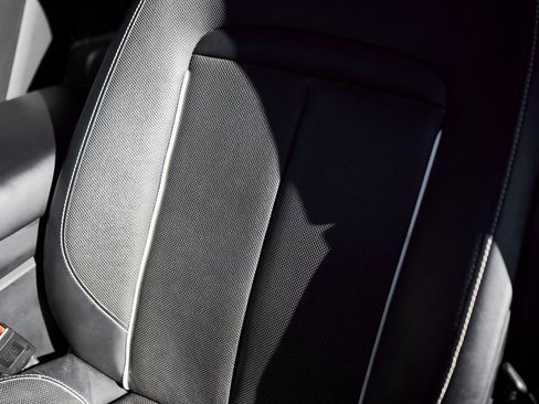 Used 2019 Rolls-Royce Cullinan image 51