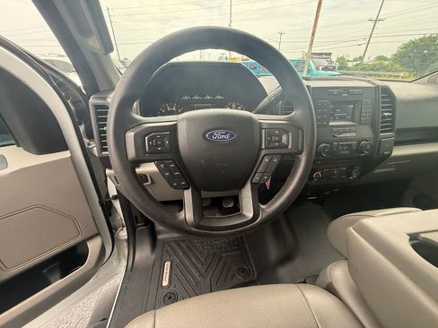 Used 2017 Ford F150 XL w/ Equipment Group 101A Mid AWD/4WD image 16