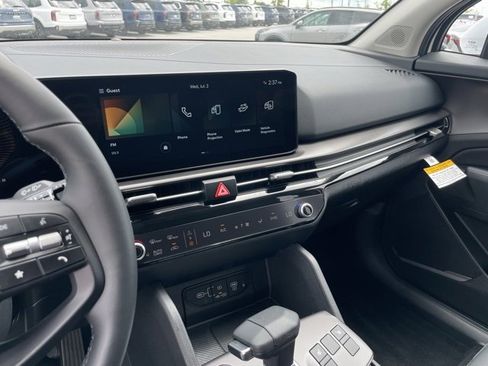 New 2026 Kia Sportage EX w/ EX Panorama Roof Package image 13