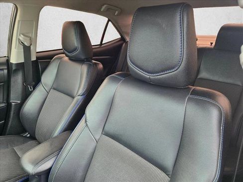 Used 2017 Toyota Corolla SE FWD image 15