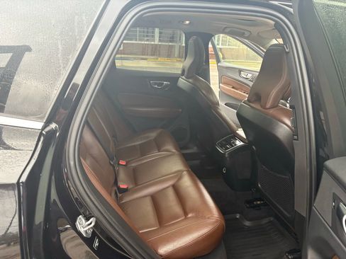 Used 2019 Volvo XC60 T5 Inscription w/ Protection Package Premier image 6