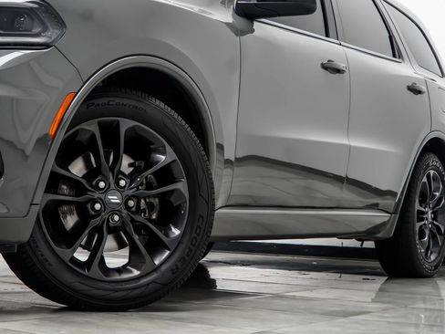 Used 2021 Dodge Durango SXT RWD image 3