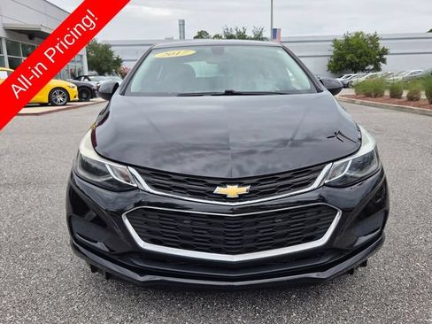 Used 2017 Chevrolet Cruze LT w/ Convenience Package FWD image 8