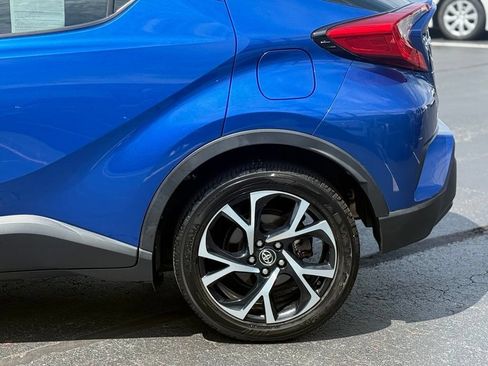 Certified 2018 Toyota C-HR XLE FWD image 4
