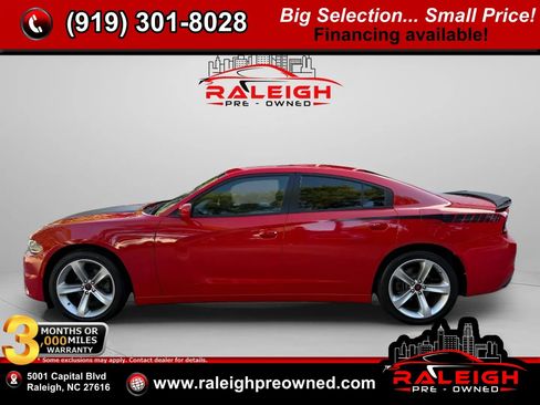 Used 2020 Dodge Charger SXT w/ Leather Interior Group image 1