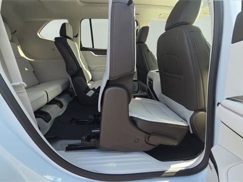 New 2026 GMC Acadia Denali image 22