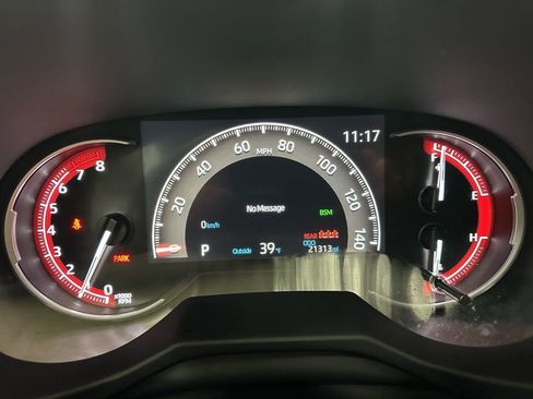 Used 2025 Toyota RAV4 XLE image 23