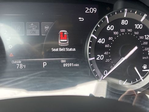 Used 2021 Toyota Highlander XSE image 23