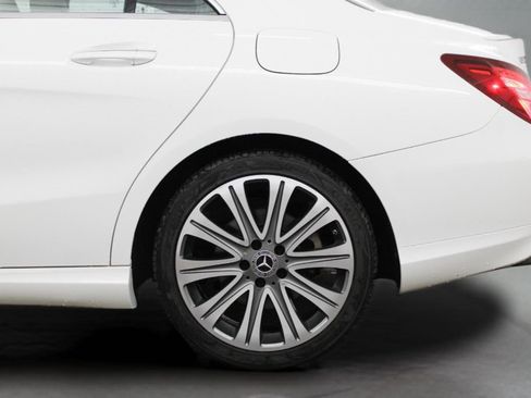 Used 2018 Mercedes-Benz CLA 250 image 8