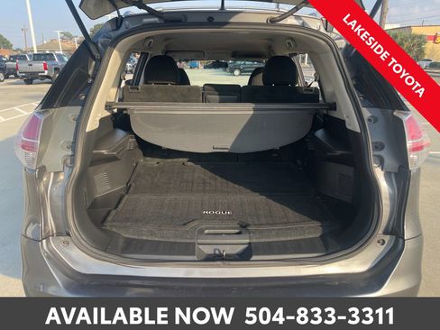 Used 2016 Nissan Rogue SV image 14