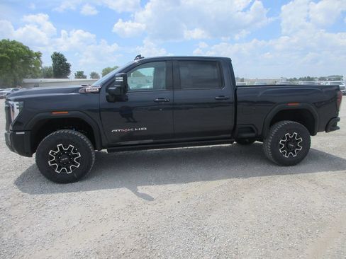 New 2026 GMC Sierra 2500 AT4X AWD/4WD image 10