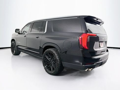Used 2025 GMC Yukon XL Denali Ultimate AWD/4WD image 7