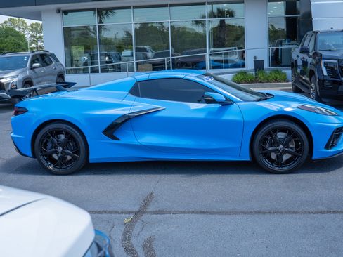 Used 2022 Chevrolet Corvette Stingray Preferred Conv w/ Z51 Performance Package RWD image 3