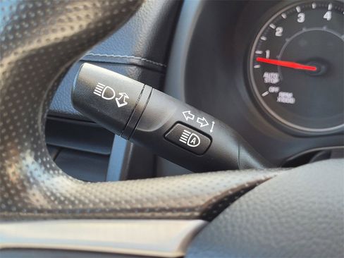 Used 2022 GMC Terrain SLE w/ Driver Convenience Package image 21