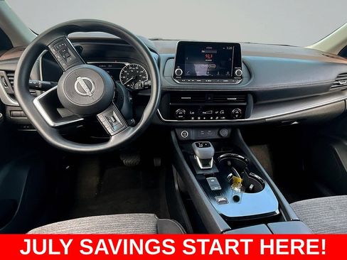 Used 2023 Nissan Rogue SV FWD image 10