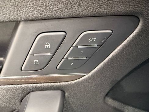 Used 2018 Audi Q5 2.0T Premium Plus w/ Premium Plus Package AWD/4WD image 39