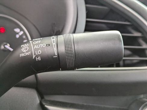 Used 2022 MAZDA MAZDA3 s image 11