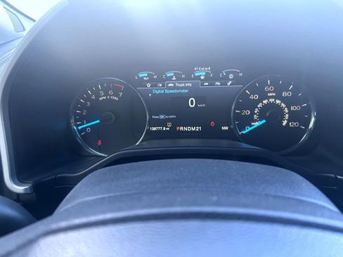 Used 2015 Ford F150 Lariat w/ Equipment Group 502A Luxury image 14